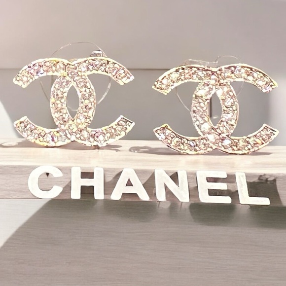Chanel Interlocking CC Rhinestone’s Pierced - Picture 1 of 4